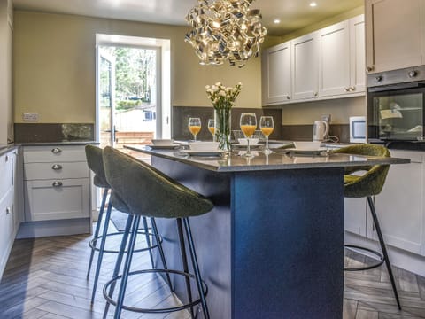 Dining Area | Brun Cottage, Worsthorne