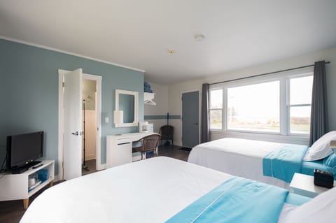  Standard Double Room Ocean View Motel | Premium bedding, memory foam beds, free WiFi, bed sheets
