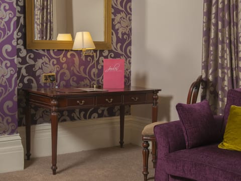 Executive Double or Twin Room | Egyptian cotton sheets, premium bedding, pillowtop beds, desk