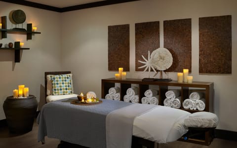 Couples treatment rooms, steam room, body treatments, aromatherapy