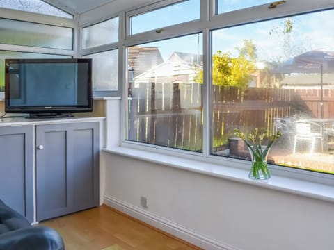 Sitting-out-area | Swan’s Nest, Filey