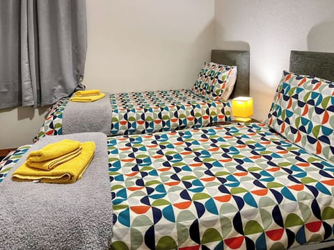 Twin bedroom | Burnside Place, Cellardyke, near Anstruther