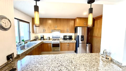 House, 2 Bedrooms, Smoking, Balcony | Interior