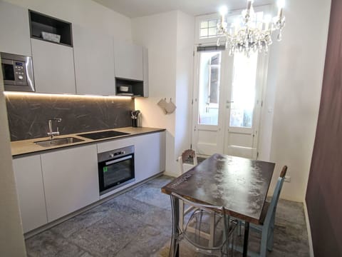 Sky, Blue, Daytime, Horizon, Coast, Tropics, Resort Town