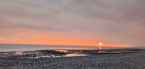 Soundproofing, free WiFi, bed sheets