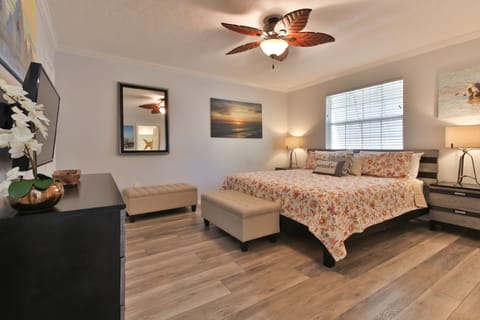 #23 -  2 Bedroom 2 Bath, Bayfront (No elevator, stairs only) | Pillowtop beds, individually decorated, individually furnished
