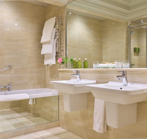 Suite, 2 Bedrooms (Muckross Suite) | Bathroom | Designer toiletries, hair dryer, bathrobes, slippers