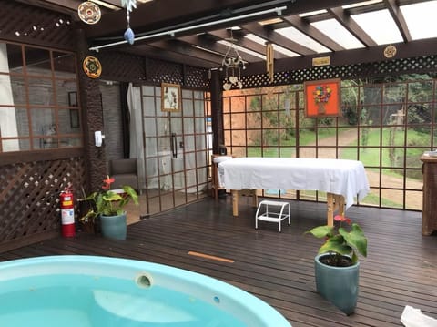 Hot stone massages, deep-tissue massages, 1 treatment room