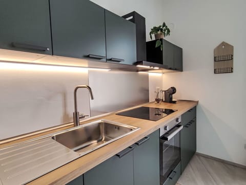 Mountain Range, Hill Station, Cottage, Valley, Slope, Village, Mountain Village, Alps, Ridge, Massif