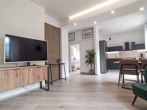 Mountain Range, Hill Station, Cottage, Valley, Slope, Village, Mountain Village, Alps, Ridge, Massif