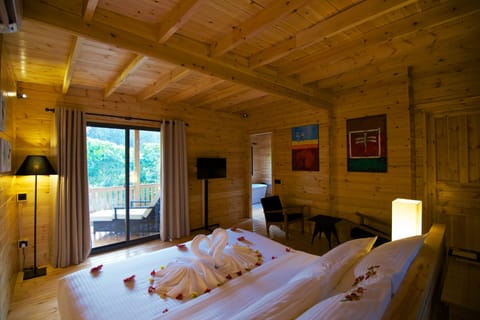 Garden Chalet | 1 bedroom, premium bedding, in-room safe, desk