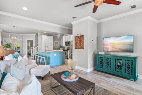 Beach Please - Living area