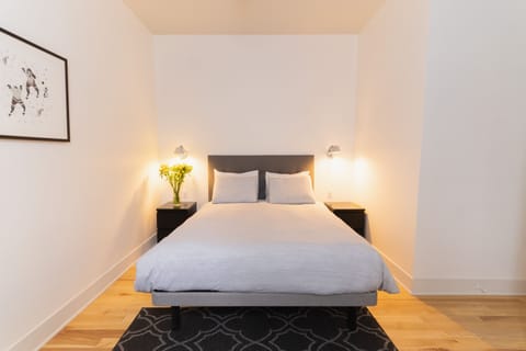 Double Room, Private Bathroom | Soundproofing, iron/ironing board, free WiFi, bed sheets