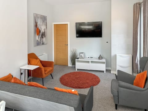 Open plan living space | Halo Apartment, Rawcliffe, near York