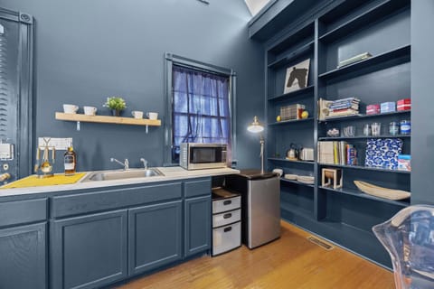 Kitchen 1: Bright and functional space to whip up your favorite dishes.