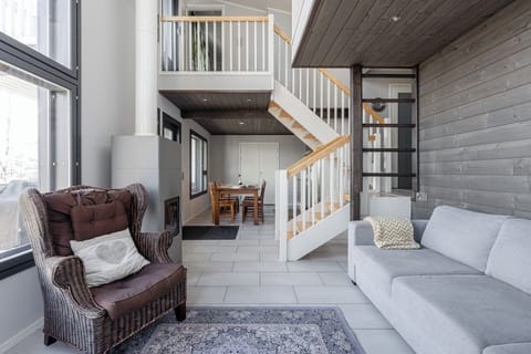 Superior Duplex, Multiple Beds, Partial Lake View, Slope side | Living room