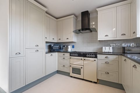 Kitchen at 7 Porthilly View in Padstow in Padstow