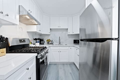 From morning coffee to dinner parties, our kitchen’s got you covered. #travelsgvcertified