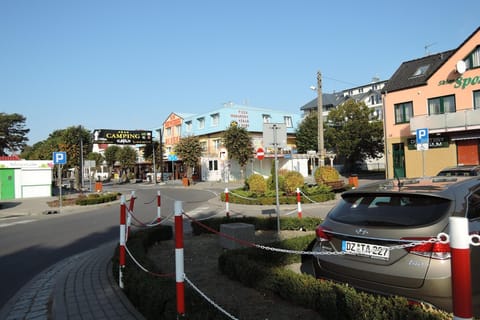 Surroundings [summer] (1-5 km)