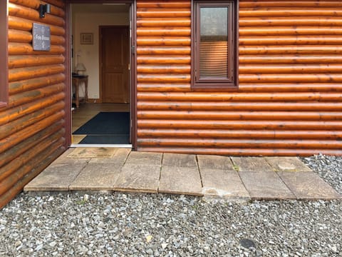 Exterior | Fois Bhrus, Glengoulandie