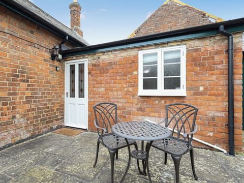 Outdoor | Blossom Cottage, Ham, near Berkeley