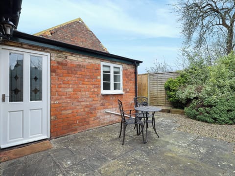 Outdoor | Blossom Cottage, Ham, near Berkeley