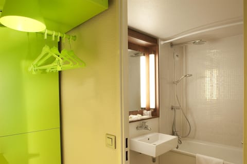 Eco-friendly toiletries, hair dryer, towels