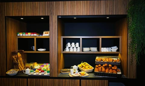 Daily buffet breakfast for a fee