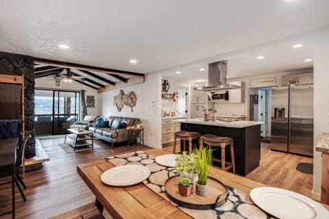 open concept dining/kitchen/living room