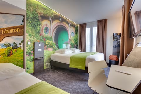 Superior room 1 double bed and 1 single bed | Premium bedding, Select Comfort beds, minibar, in-room safe