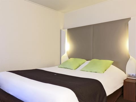 Next Generation, Room, 1 Double Bed | Desk, blackout drapes, soundproofing, free WiFi