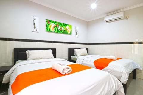 Deluxe Twin Room | Desk, free WiFi, bed sheets