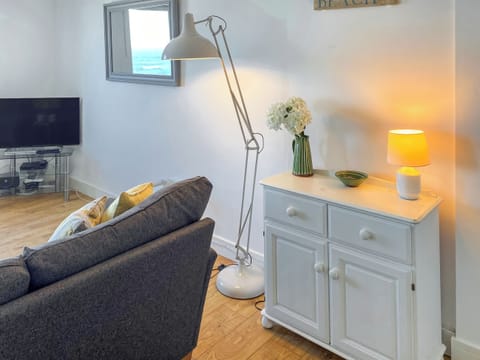 Open plan living space | The Lookout, Sennen