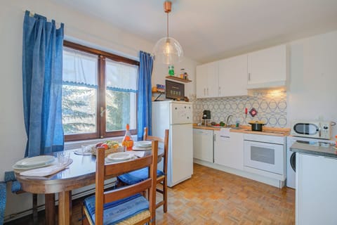 Standard Apartment, 1 Bedroom (Appartamento Il Rio) | Private kitchen | Fridge, microwave, stovetop, dishwasher