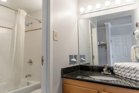 Suite, 2 Bedrooms | Bathroom | Eco-friendly toiletries, hair dryer, towels
