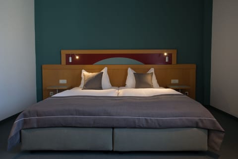 Superior Double Room | Premium bedding, pillowtop beds, desk, blackout drapes