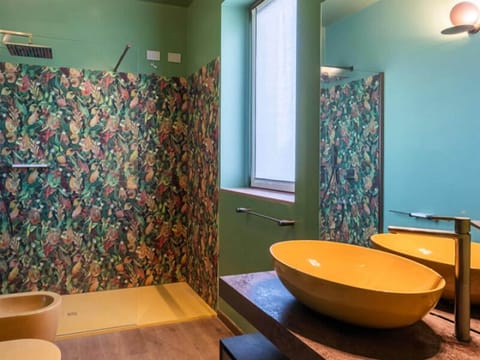 In-room safe, desk, free WiFi, bed sheets