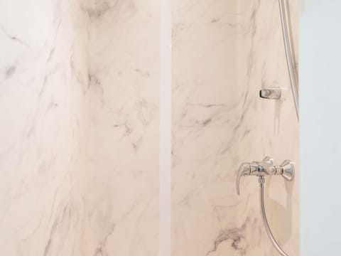 Triple Room, Multiple Beds | Free WiFi