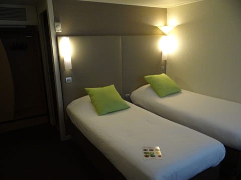 Standard Room, 2 Twin Beds | View from room