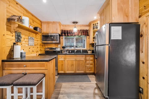 The perfect kitchen for a snack or meal.