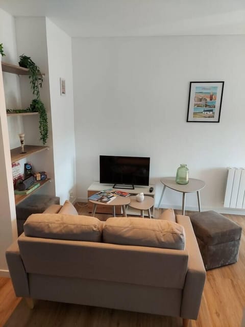 D1dc8aa4 b481 4dff a48f 601a7e83dc7c