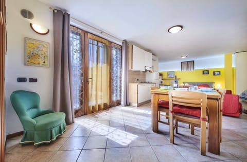 Family Studio, Kitchen, Ground Floor | Free WiFi, bed sheets