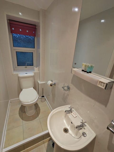 Double Room, Ensuite | Bathroom