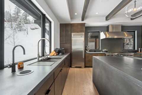 Elevate your culinary experience | Main Level