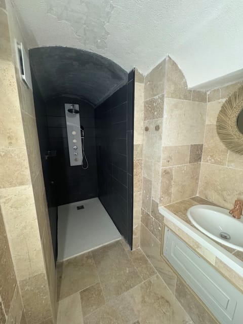 Double Room, Hill View | Bathroom