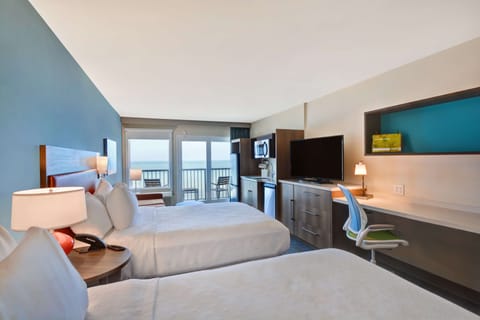 Studio Suite, 2 Queen Beds (Oceanfront view) | Pillowtop beds, individually decorated, individually furnished