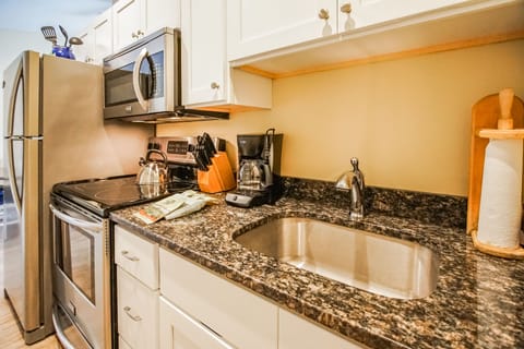 Apartment, 2 Bedrooms | Private kitchen | Full-size fridge, microwave