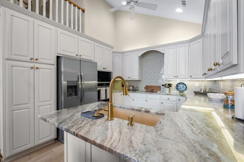 Fully stocked kitchen for all your cooking & baking needs!