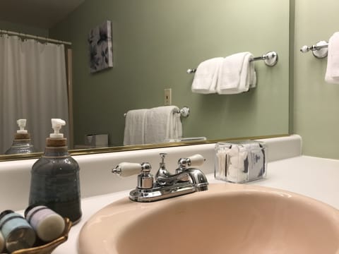 Queen Private Bath | Bathroom | Shower, free toiletries, towels