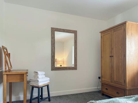 Double bedroom | Tosside Fold Cottage, Tosside